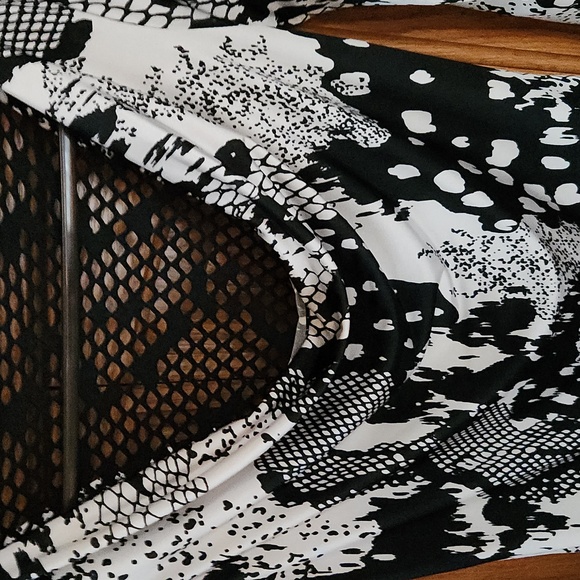 Mini dress - Picture 2 of 5